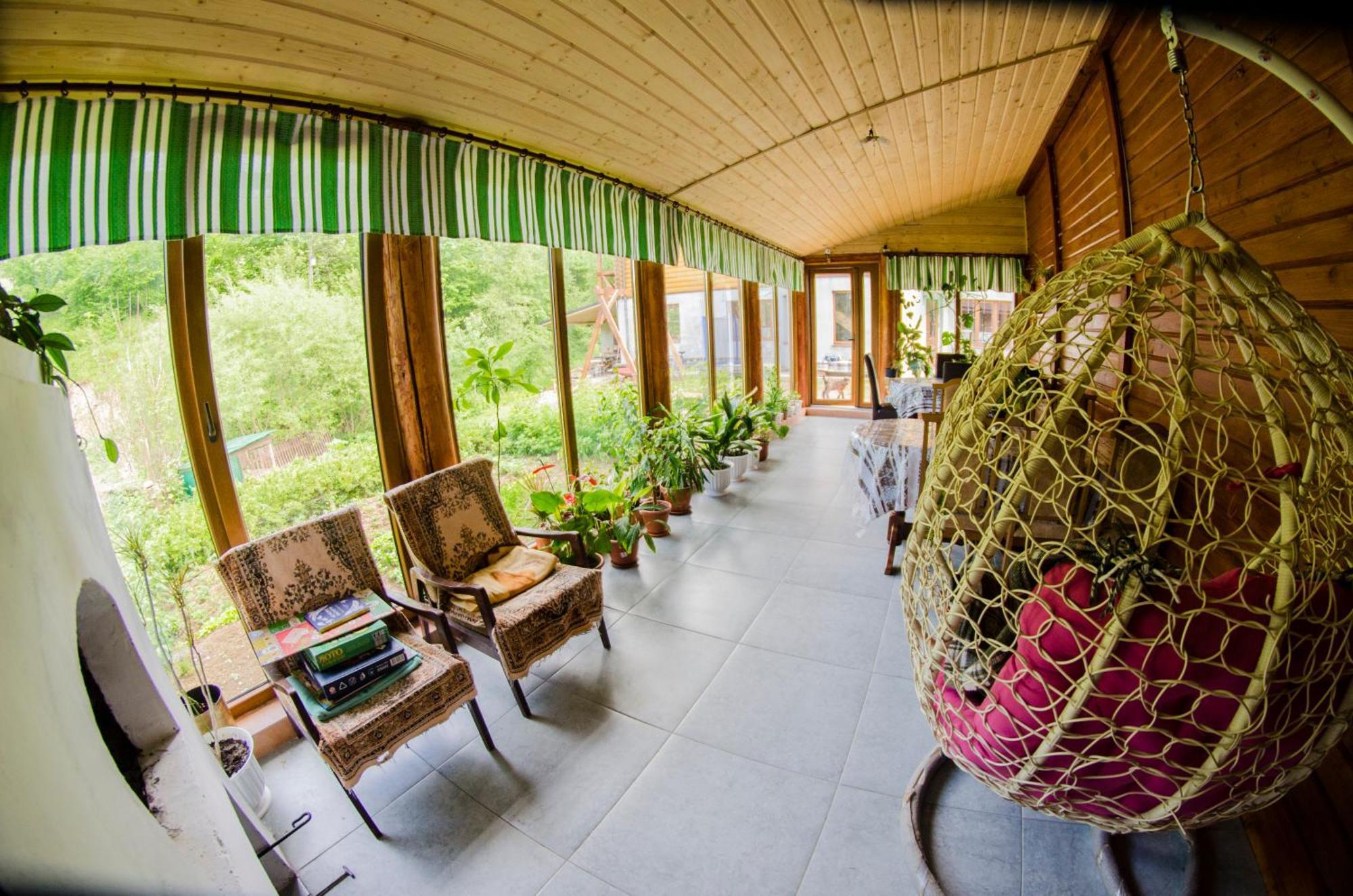 Hotel Gostynnyi Dvir U Marichky Lazeshchyna Esterno foto