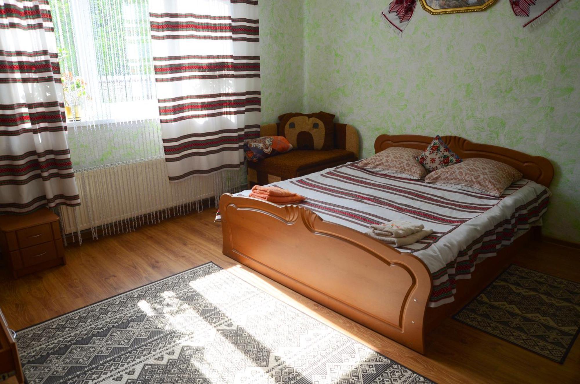 Hotel Gostynnyi Dvir U Marichky Lazeshchyna Esterno foto