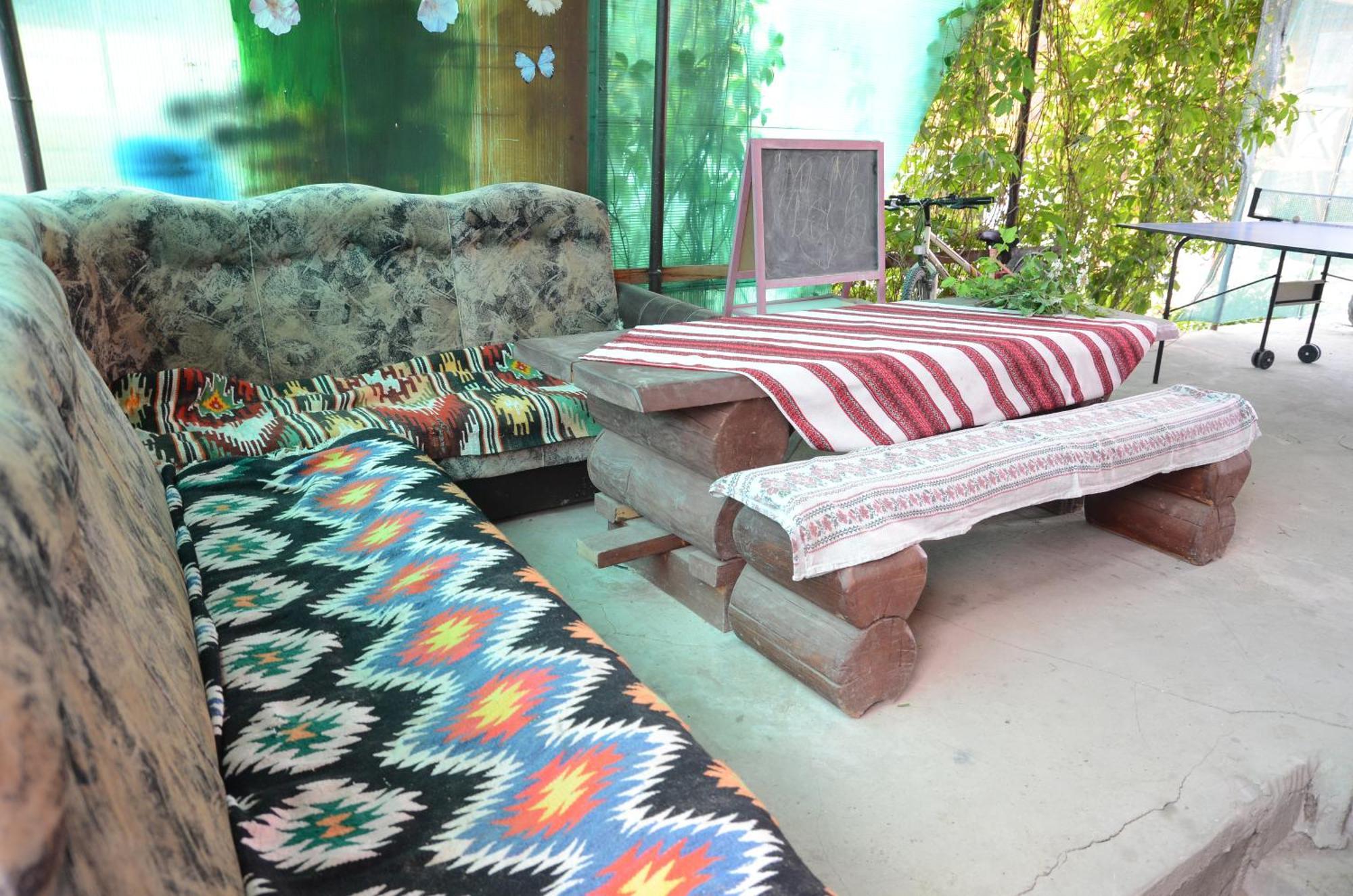 Hotel Gostynnyi Dvir U Marichky Lazeshchyna Esterno foto