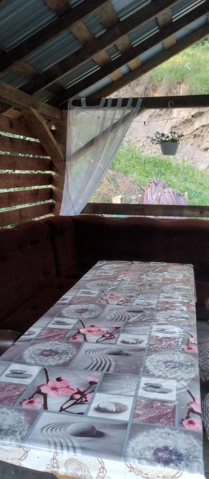 Hotel Gostynnyi Dvir U Marichky Lazeshchyna Esterno foto