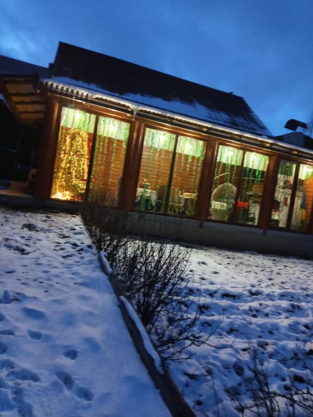 Hotel Gostynnyi Dvir U Marichky Lazeshchyna Esterno foto